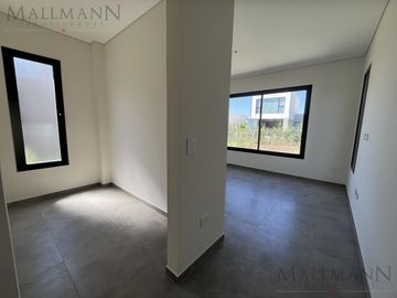Venta Casa a estrenar 4 Ambientes-  Santa Emilia Pilar del Este