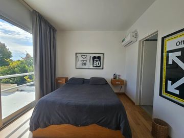 Casa en  alquiler anual 4 dormitorios en Santa Bárbara, en isla chica, excelente ubicación y diseño