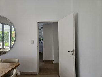 Casa en  alquiler anual 4 dormitorios en Santa Bárbara, en isla chica, excelente ubicación y diseño