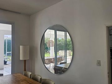Casa en  alquiler anual 4 dormitorios en Santa Bárbara, en isla chica, excelente ubicación y diseño