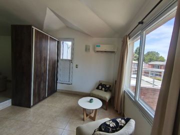 DEPARTAMENTO DUPLEX 3 AMB VENTA COCHERA AMENIT