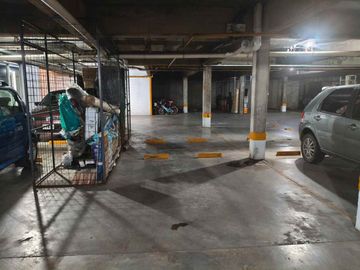 DEPARTAMENTO DUPLEX 3 AMB VENTA COCHERA AMENIT