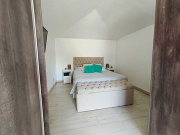 DEPARTAMENTO DUPLEX 3 AMB VENTA COCHERA AMENIT