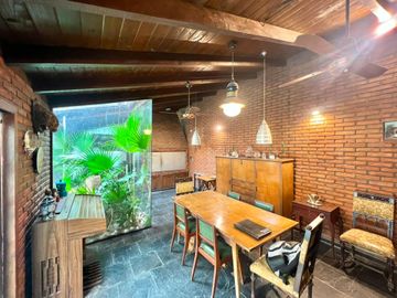 VENTA CASA NUÑEZ 8 AMBIENTES QUINCHO PILETA SUM