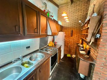 VENTA CASA NUÑEZ 8 AMBIENTES QUINCHO PILETA SUM