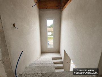 VENTA CASA DE DISEÑO EN CONSTRUCCION ZONA SUR