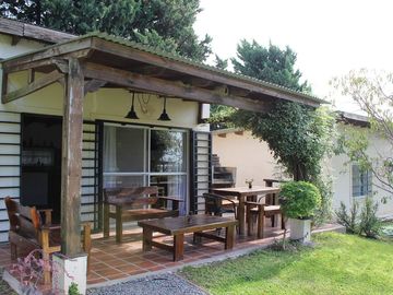 COMPLEJO DE  6 CABAÑAS Y 2 CASAS, ZONA SAN PEDRO