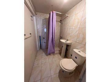 CASA PARA EMPRESA O USO HABITACIONAL – A PASOS DE LA MUNICIPALIDAD