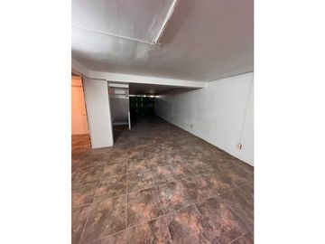 CASA PARA EMPRESA O USO HABITACIONAL – A PASOS DE LA MUNICIPALIDAD