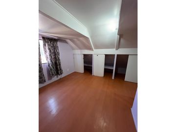 CASA PARA EMPRESA O USO HABITACIONAL – A PASOS DE LA MUNICIPALIDAD