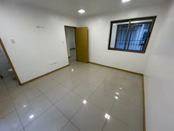 Oficina en arriendo  en CHILLÁN