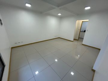 Oficina en arriendo  en CHILLÁN