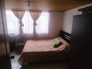 Casa en venta de 5 hab. en Casa Linda, Bogotá
