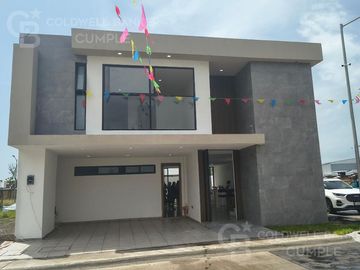 Casa en Venta en Portamar Residencial (cerca al mar)