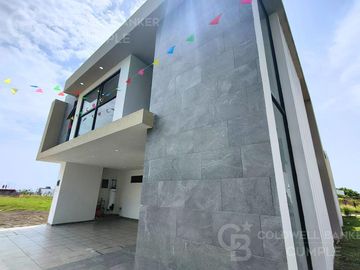 Casa en Venta en Portamar Residencial (cerca al mar)
