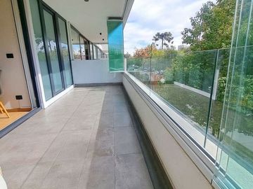 Departamento 3D/3B con gran terraza de 27 m²