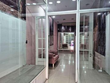 EXCELENTE LOCAL COMERCIAL 3.10 X 21   ENTREPISO
