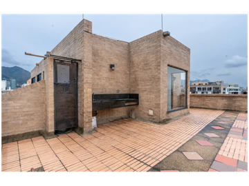 San Patricio Maravilloso Penthouse con balcón 135 m2