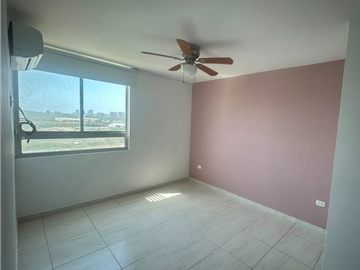 Apartamento en venta.- alameda del rio