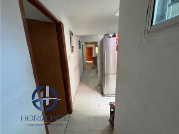 SE VENDE CASA EN LA URBANIZACIÓN EL CISNE VA PRINCIPAL