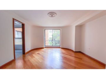Chico Reservado Maravilloso Apartamento 225 m2 Clásico