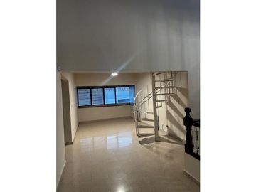 BETANIA / DOS MARES / 341M / 2 NIVELES / 3 HABITACIONES / PATIO