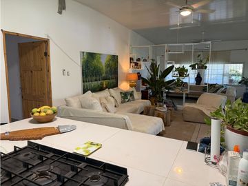 CORONADO / 1500M / 5 HABITACION /1 CUADRA DE LA PLAYA / AMPLIO TERRENO