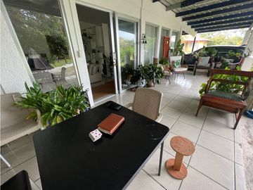 CORONADO / 1500M / 5 HABITACION /1 CUADRA DE LA PLAYA / AMPLIO TERRENO