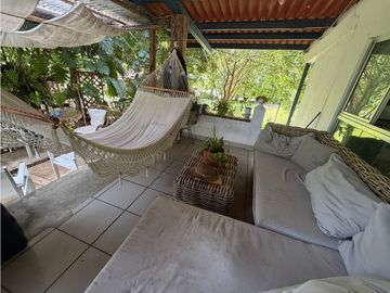 CORONADO / 1500M / 5 HABITACION /1 CUADRA DE LA PLAYA / AMPLIO TERRENO