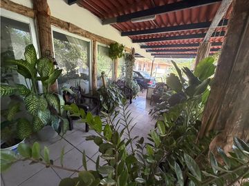 SE VENDE CASA EN CORONADO 1500M A UNA  CUADRA DE LA PLAYA