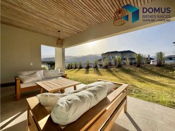 VENTA CASA EN EL TIPAL CLUB DE CAMPO