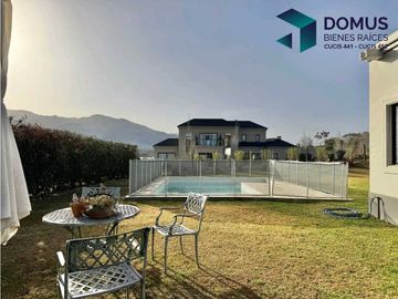 VENTA CASA EN EL TIPAL CLUB DE CAMPO