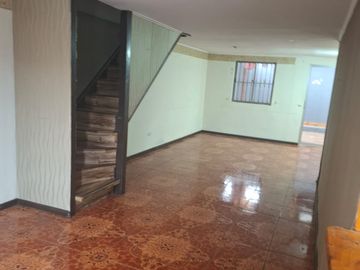CASA 2 PISOS 4D 2B VILLA SAN FRNACISCO