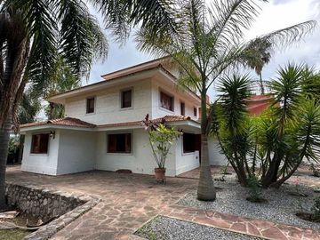 VENTA CASA 6 AMBIENTE ESQUINA 1195m2 BAJO LA VIÑA