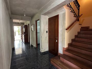 VENTA CASA 6 AMBIENTE ESQUINA 1195m2 BAJO LA VIÑA