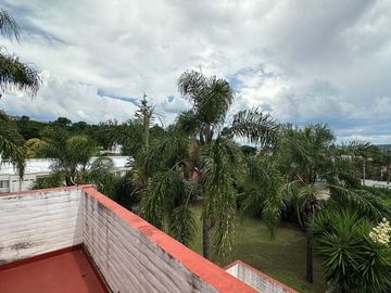 VENTA CASA 6 AMBIENTE ESQUINA 1195m2 BAJO LA VIÑA