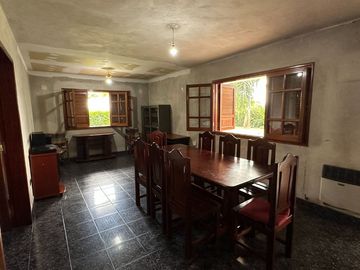 VENTA CASA 6 AMBIENTE ESQUINA 1195m2 BAJO LA VIÑA