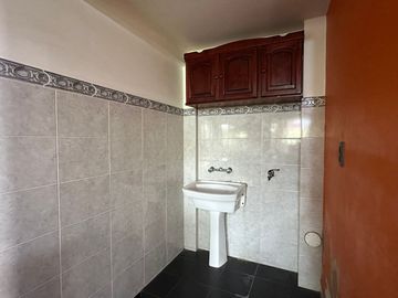 VENTA CASA 6 AMBIENTE ESQUINA 1195m2 BAJO LA VIÑA