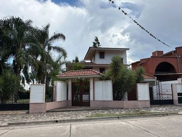 VENTA CASA 6 AMBIENTE ESQUINA 1195m2 BAJO LA VIÑA