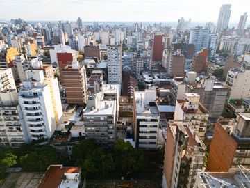 LOTE EN VENTA DE 315 M2 PB+8