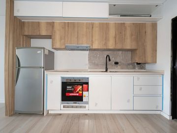 MONOAMBIENTE EN VENTA CON COCHERA EN ALBERDI