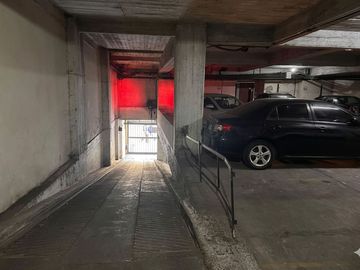 VENTA COCHERA BARRIO MARTIN