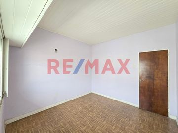 CASA 5 AMB VENTA AVELLANEDA PILETA QUINCHO TIPO PH