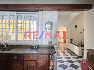 CASA 5 AMB VENTA AVELLANEDA PILETA QUINCHO TIPO PH