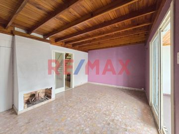 CASA 5 AMB VENTA AVELLANEDA PILETA QUINCHO TIPO PH