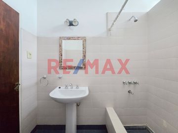CASA 5 AMB VENTA AVELLANEDA PILETA QUINCHO TIPO PH