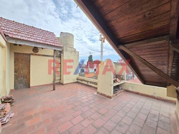 CASA 5 AMB VENTA AVELLANEDA PILETA QUINCHO TIPO PH