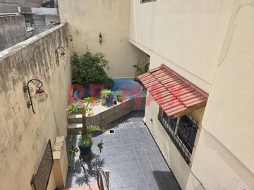 CASA 5 AMB VENTA AVELLANEDA PILETA QUINCHO TIPO PH