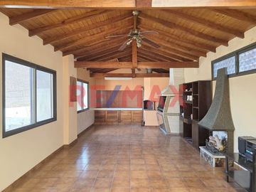CASA 5 AMB VENTA AVELLANEDA PILETA QUINCHO TIPO PH