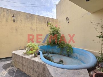 CASA 5 AMB VENTA AVELLANEDA PILETA QUINCHO TIPO PH